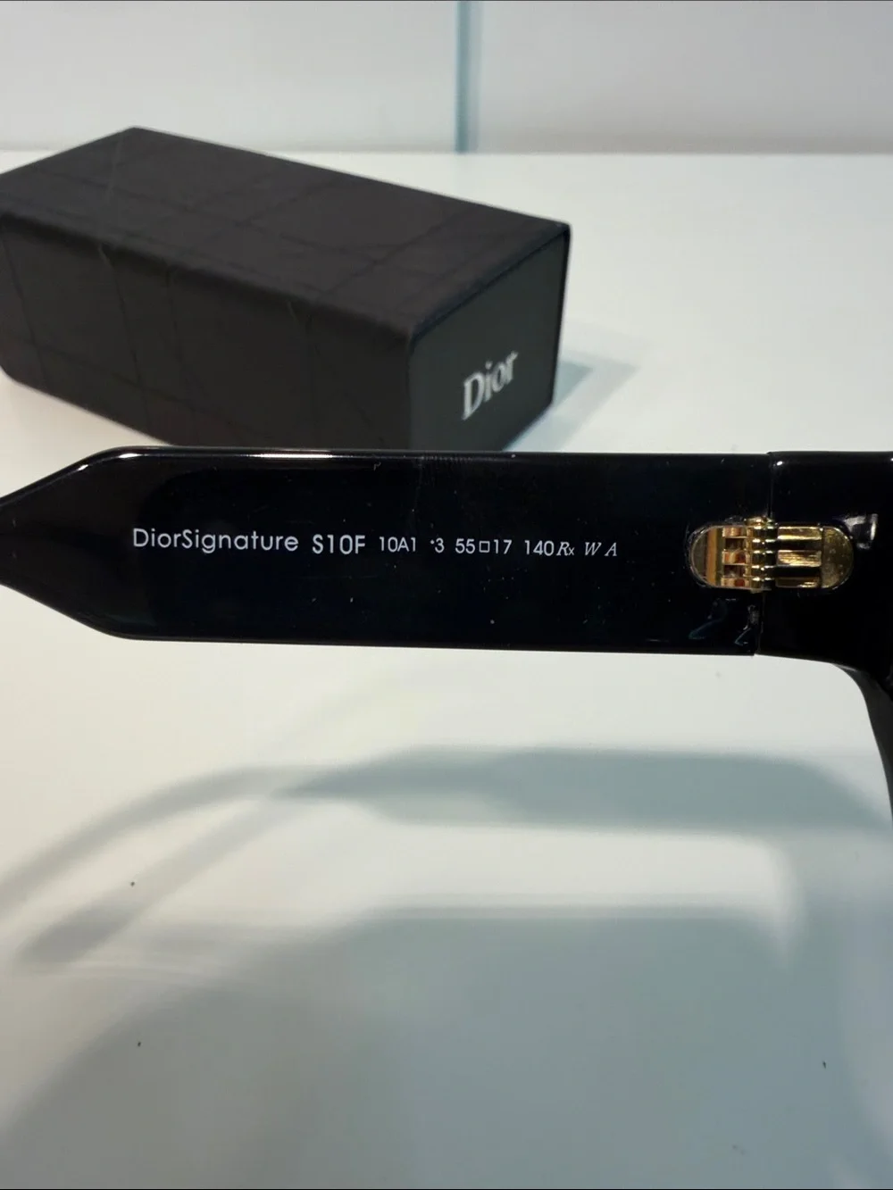 Like new Dior DiorSignature S10F Sunglasses women’s Dior shades